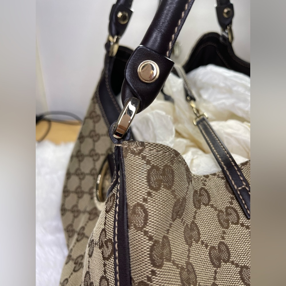 Gucci D Ring Hobo (Authentic Pre Owned) - Picture 12 of 16